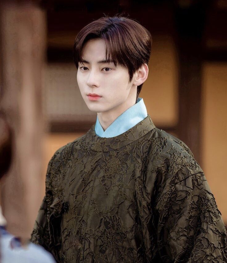 BuyeonsCult's tweet photo. Seo Yul and Buyeon are my favorite characters in AOS. Who's yours?
#HWANGMINHYUN #JungSoMin #AlchemyOfSouls https://t.co/N14qNRmyt2