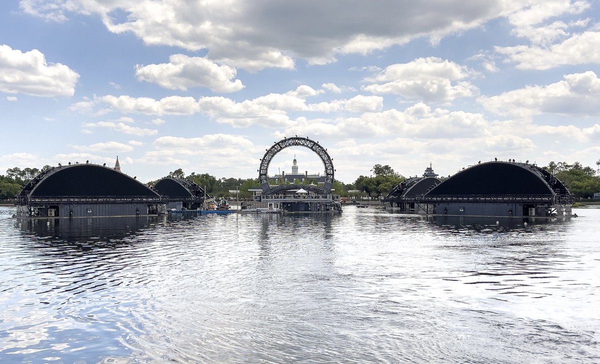 ScottGustin's tweet image. 👋 barges.