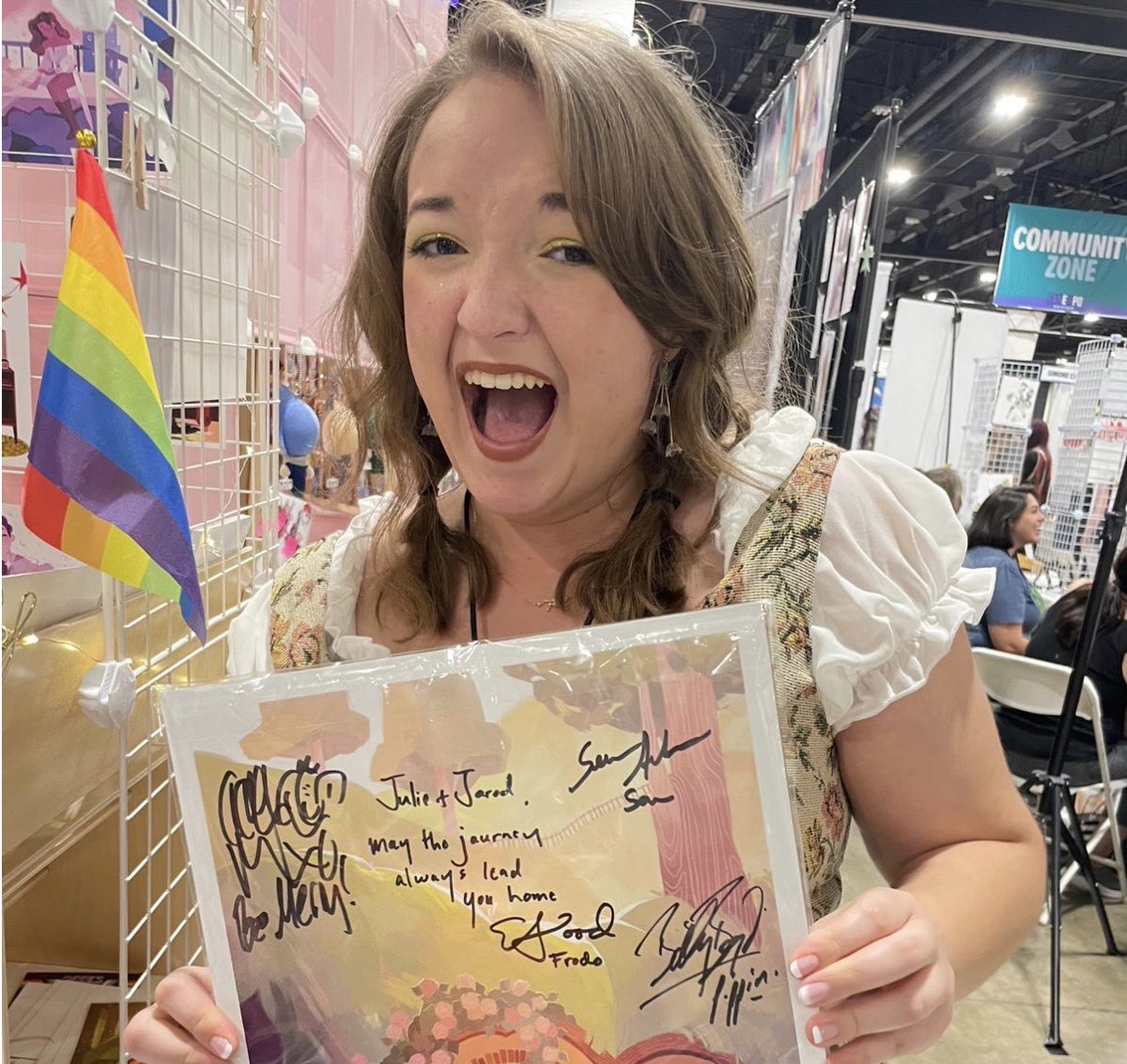 🌱 Hi! I'm Sydney, an illustrator &amp;
graphic novelist from Colorado.
📖 Represented by <a href="/SoCalledYALife/">Natascha Morris UPDATES ONLY</a>.
🎨 Portfolio &amp; online store sydneydeanillustration.com
🌈 I'm working to bring more cozy, queer, fantasy stories to life! #PortfolioDay