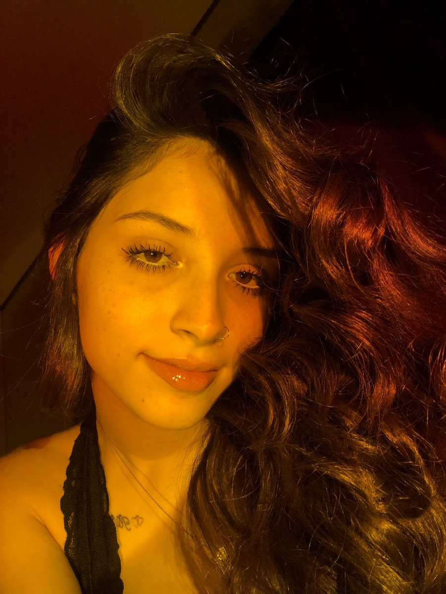 SelenaMerino03's tweet photo. Go shawty, it’s your birthday 🤩 #20 #blessedforanotheryear♥️ https://t.co/ynpQ8iPqBX
