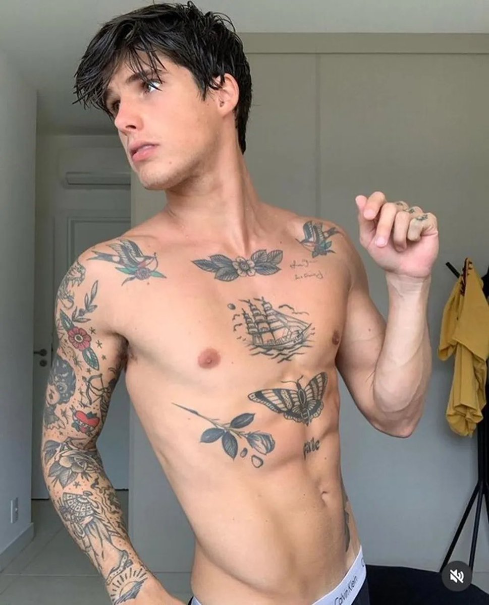 tracklist's tweet photo. Gabriel, da Casa de Vidro do #BBB23, já teve um affair com Luísa Sonza e Gabi Lopes. https://t.co/accLGbEB3F
