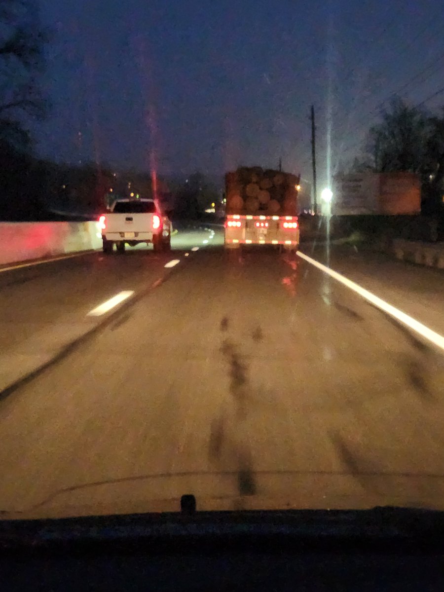 DaveBThyName29's tweet image. Always seen to follow a logging truck on the way to work! 😵
#FinalDestination2