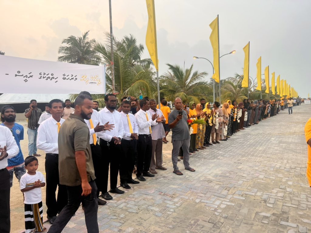 aliaazim's tweet photo. There is no forced attendance, no threat of being fired from the job. These people have come out in support of @MohamedNasheed because  of their love, respect and admiration for a visionary leader. 
#Anni2023 
#FikureggeDhirun https://t.co/jG63WycIQ6