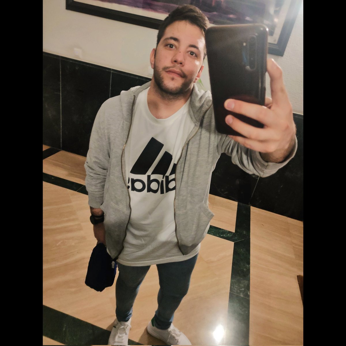 antoniohens96's tweet photo. #NuevaFotoDePerfil https://t.co/zXqRDrH7TE