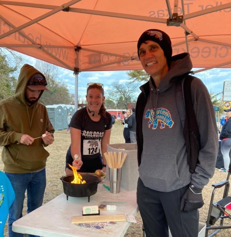 BoldCold5K15K's tweet photo. YES! We really had sโmores ๐ at the race! Thank you @bearcreekrun for bringing the fun & YUM along with your support! We appreciate and love our longtime relationship! #shoplocal #supportlocal #supportlocalbusiness #supportsmallbusinessowners #runningstore #runningcommunity https://t.co/TyXCm0NFAS