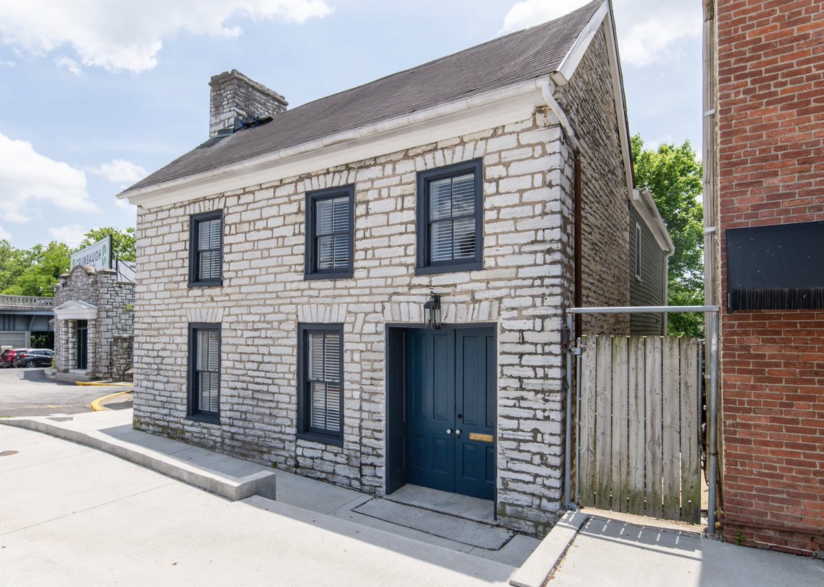 castleandkey's tweet photo. The Stone House by Castle &amp; Key was Only In Your State January pick for 12 Magnificent Escapes In Kentucky!

Read the article here:
https://t.co/AVFMbBozhu https://t.co/7jX4KLLVdv