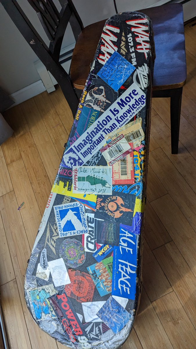 PentatonicWay's tweet image. I can't be the only one. ...

#stickerbomb