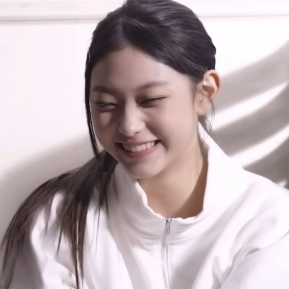 lovablDea's tweet photo. 너가 평생 행복했으면 좋겠어 해린아 https://t.co/mTcXuPUsKf