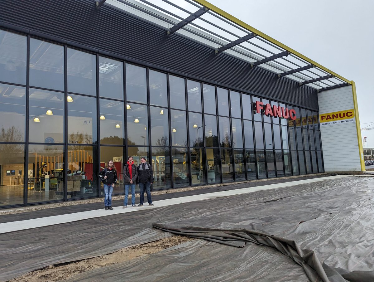 Aurélie Santerre (@aurliesanterre1) on Twitter photo Journée de formation chez Fanuc France à Lisses (91) pour notre "Fanuc gang 2" en BTS CRSA au lycée Paul Langevin <a href="/AcAmiens/">Académie d'Amiens</a>, qualifiés pour la finale du concours robotique 'Olympiades Fanuc 2023', Maxime Pommier Thomas, Dubus Alexis et Falguier-Carpentier.
<a href="/DSDEN60/">DSDEN de l'OISE</a> @MullerRaphal4 Journée de formation chez Fanuc France à Lisses (91) pour notre "Fanuc gang 2" en BTS CRSA au lycée Paul Langevin <a href="/AcAmiens/">Académie d'Amiens</a>, qualifiés pour la finale du concours robotique 'Olympiades Fanuc 2023', Maxime Pommier Thomas, Dubus Alexis et Falguier-Carpentier.
<a href="/DSDEN60/">DSDEN de l'OISE</a> @MullerRaphal4