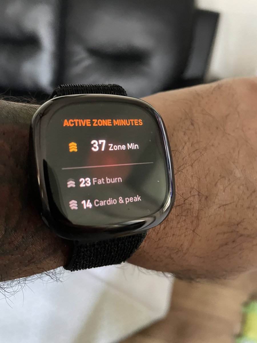 WavyNick's tweet photo. Almost passed out during this mornings workout 😂 #Day2 #InsanityMax30 Your boy was burning 🔥 fat and shit lol 😝 https://t.co/e7U0dzlY2x
