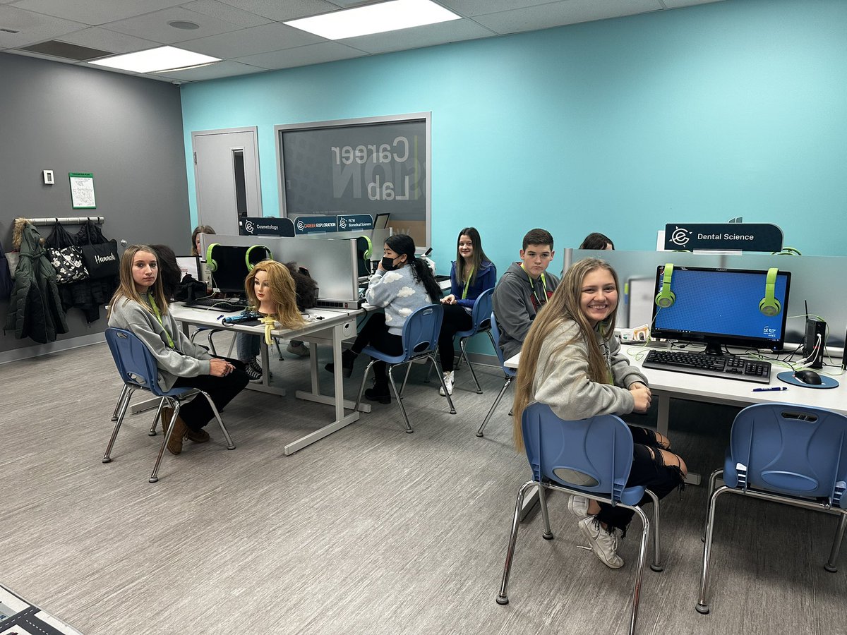 Clinton-Massie Elementary School tweet media