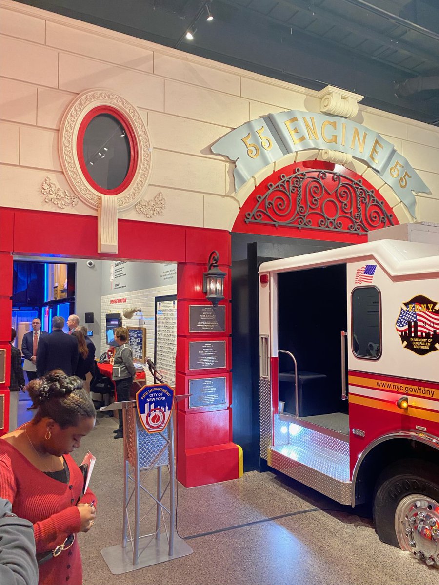 NFSAorg's tweet photo. 1st press conference w/ @DrLoriUSFA just minutes away! #PartnersinProgress! We are proud to unite with @USfire, @NFPA, @IAFFPresident , @NVFC, @FDNY Working together we can change America's fire problem! #FireServiceOneVoice #FireStopTour https://t.co/n5J6VbECrf