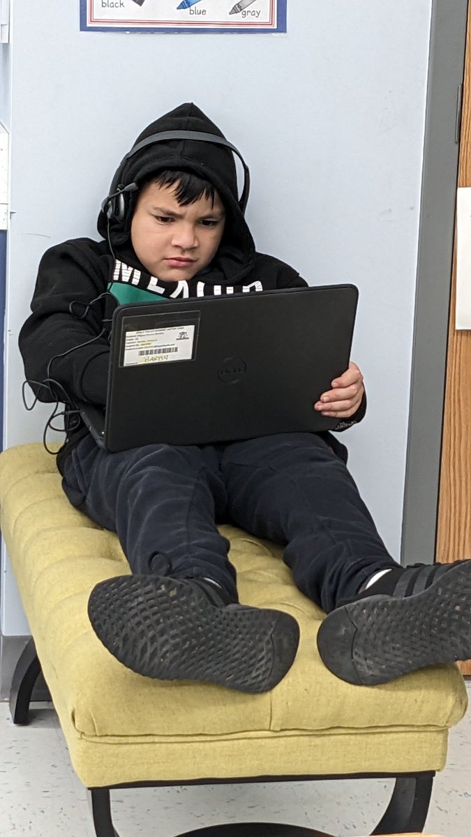Feliciateach's tweet photo. I-ready testing in comfort https://t.co/KuYYdwUuoZ