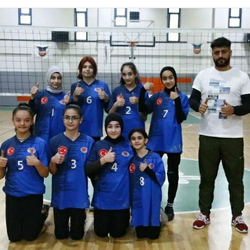 OzalToki's tweet photo. Istanbul genclik oyunlarinda grup lideri olarak çeyrek finaldeyiz
Toki Turgut Ozal IHO:2
IBB Aksemsettin OO:0
@Basaksehir_Mem @ahmetcoskun6134 @AYANRAMAZAN https://t.co/7M0kwC0qED