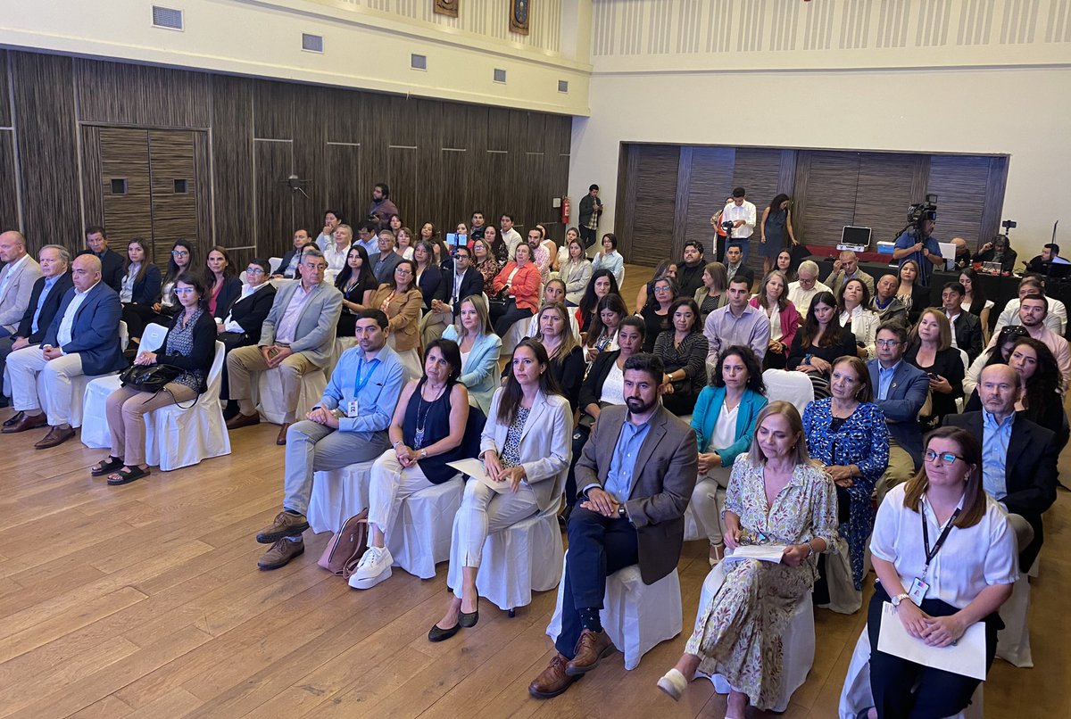 TrabajoBiobio's tweet photo. ✅ Seremi Sandra Quintana, junto a @seremieconomia8, Javier Sepúlveda, participa en firma de 13 principios de #Igualdad y #EquidadDeGénero por empresas socias de Pescadores Industriales del #Biobío, @PesqueraLandes, @pacific_blu, @blumar_seafoods, @camanchaca_cl y #FoodCorp. https://t.co/p47mL1MgnD