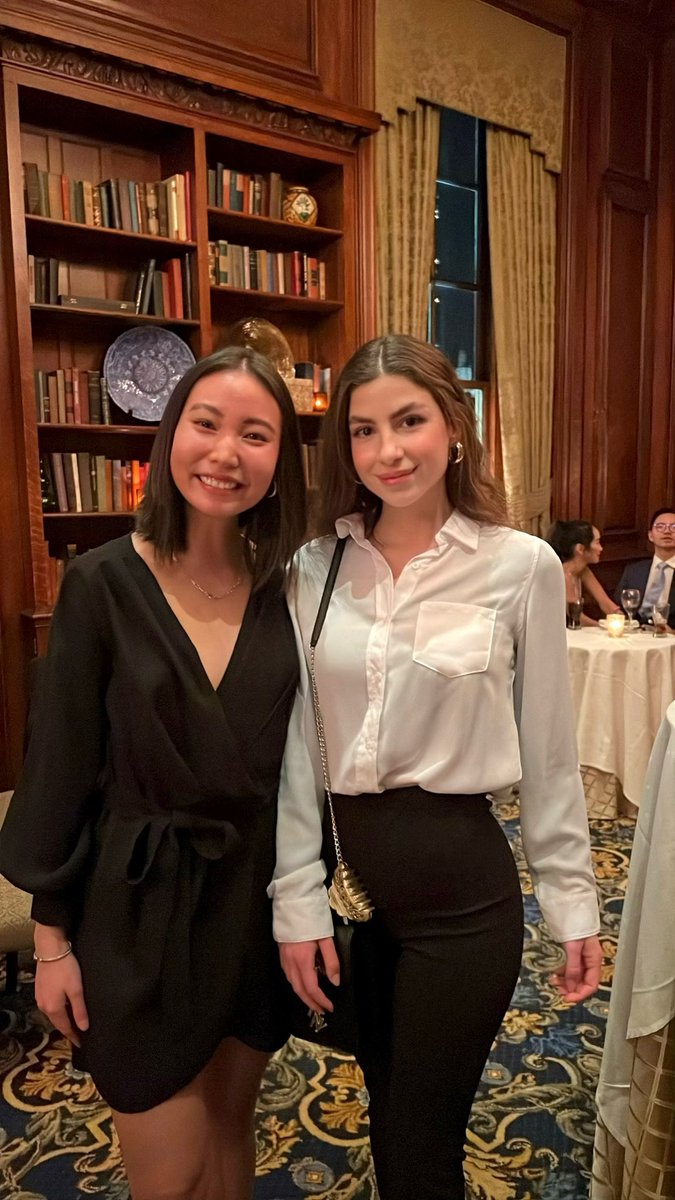 VanessaMroueh's tweet photo. Happy to have attended @BrighamWomens Plastic Surgery Holiday Party and gotten to meet and connect with amazing people🌟 https://t.co/s7YD9Jripn