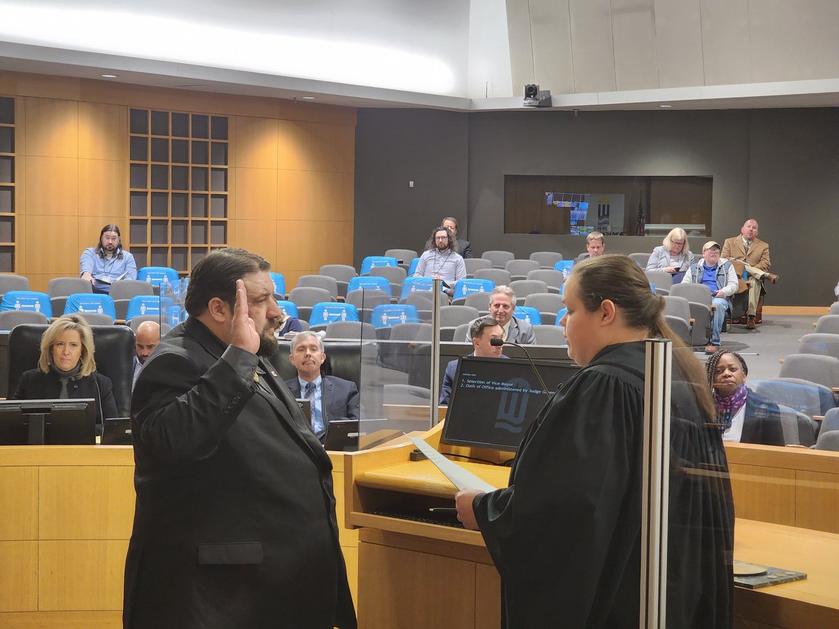 Congratulations to Council Member Mike Hoheisel being elected Vice Mayor of Wichita by the City Council today!

#ILoveWichita