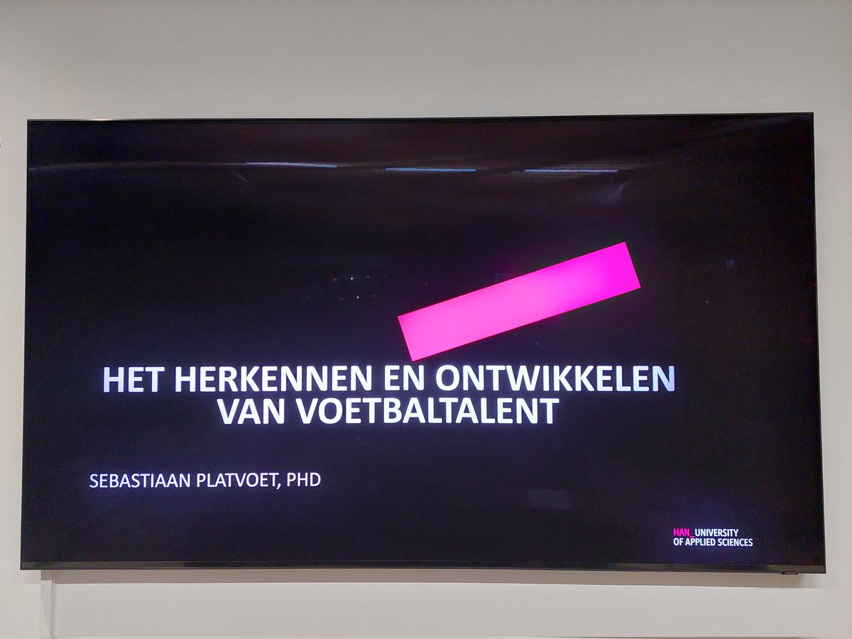 Workshop bij #uefab opleiding onder de vlag van de <a href="/HAN_SenB/">HAN Sport en Bewegen</a> beetje prikkelen over de onvoorspelbaarheid van talent en het belang van een genuanceerde mening over rol ge en en groeimindset in #talentontwikkeling