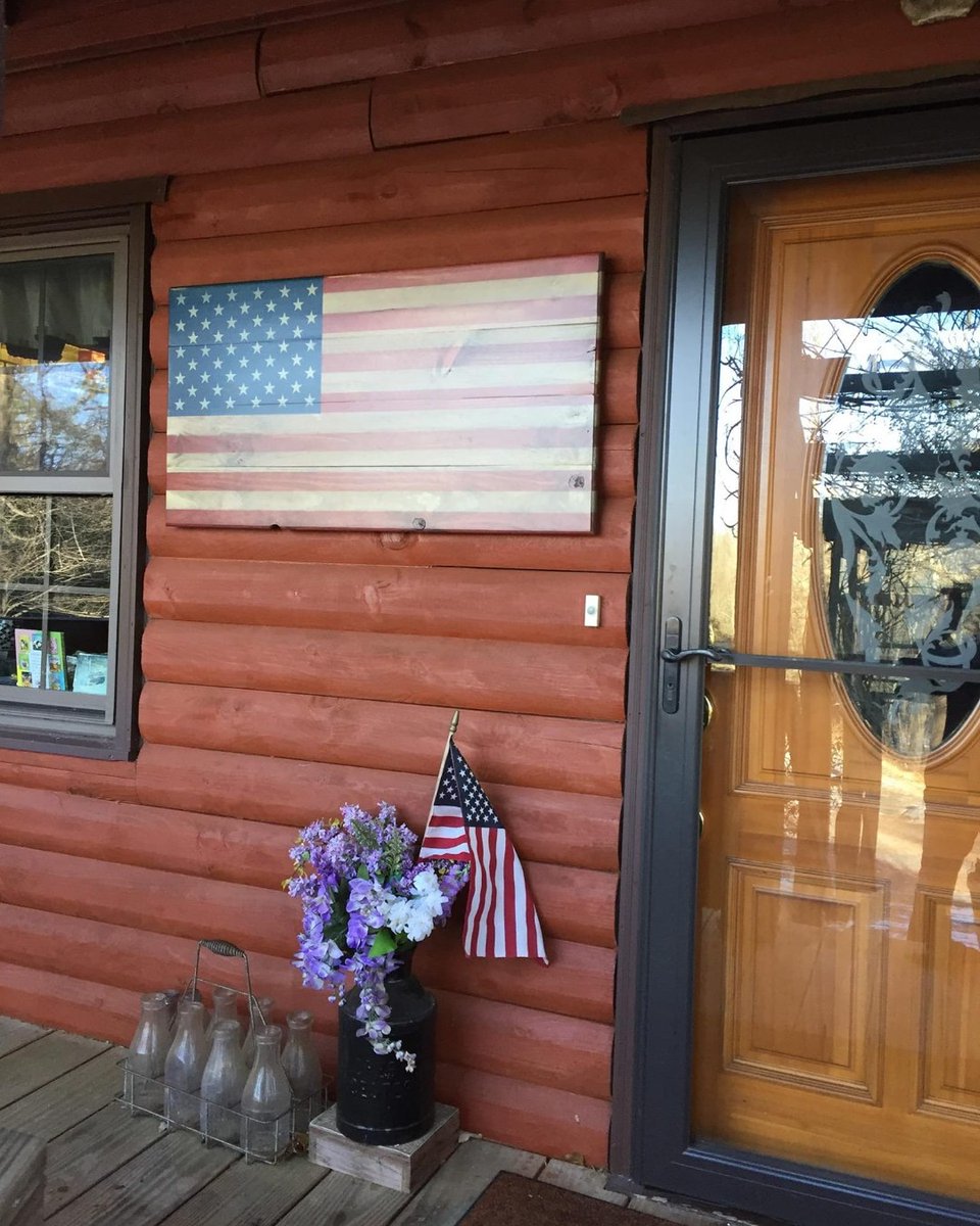 "This flag and the Flags of Valor company are the best. Not only is the flag beautiful but it is made by veterans and its meaning is very clear! If you love our country, and the service members that fought for our freedom this is a great purchase!"