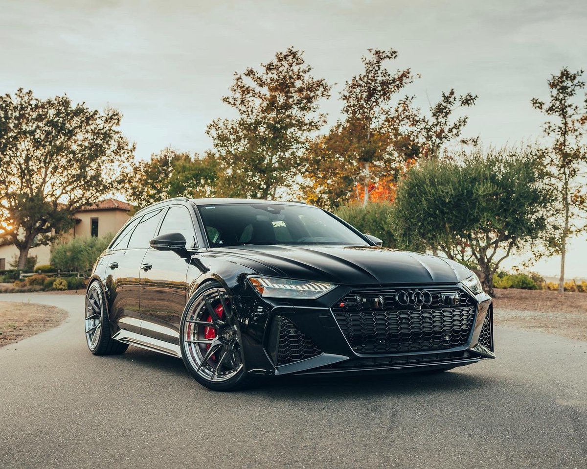 BCForgedNA's tweet photo. Audi RS6 Avant • HCA381S • Brushed black center • Polished lip • Stainless hardware • Available 18"-23" diameter • @roswaggin photos by @guywithacamera415 • Email:sales@bcforged-na.com • #bcforged #bcforgedna #audi #rs6 #audirs6 https://t.co/uBbbin5ibg