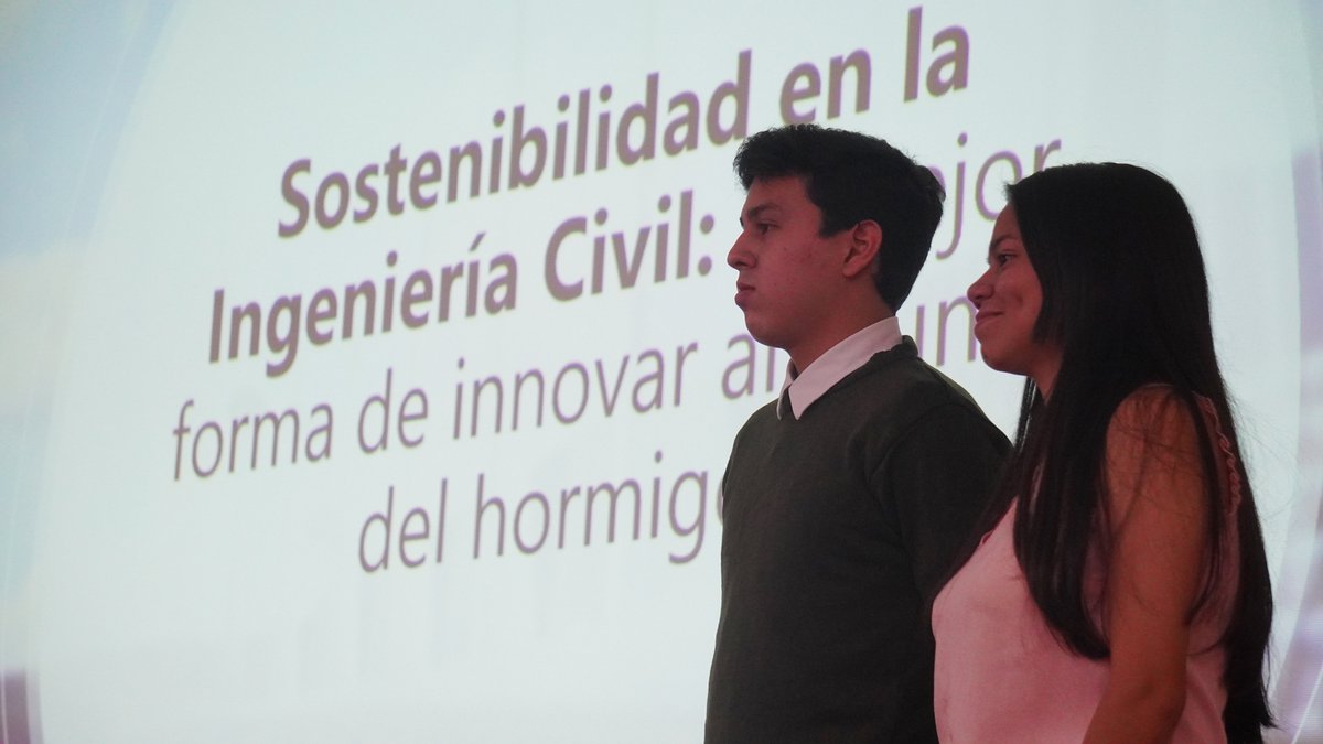 fictespol's tweet photo. Ayer iniciamos las 𝘀𝗲𝗺𝗶𝗳𝗶𝗻𝗮𝗹𝗲𝘀 de #POLIDEA con las exposiciones técnicas en este año enfocadas con los Objetivos de Desarrollo Sostenible (𝗢𝗗𝗦) en modalidad ⏰ #5MinPitch relacionadas con la Ingeniería Sostenible. #EspolEsCiencia https://t.co/rzgo5SXkeW