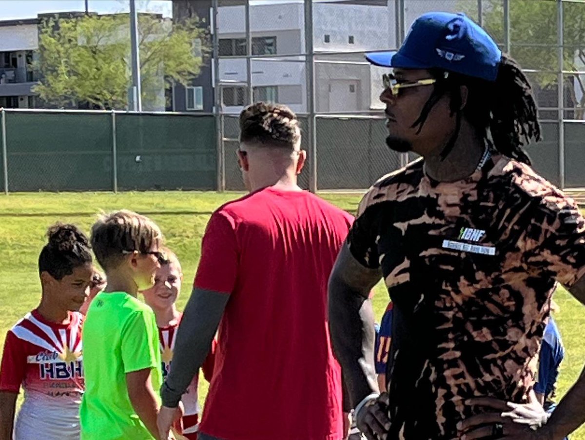 StevieJohnson13's tweet photo. I created HBHF (#HandleBizHaveFun)
to be a personal mentor for everyone. 

Utilize those acronyms as a reminder
to maintain peace of mind 
through anything in this life.

⚡️#ClubHandleBizHaveFun ♾ https://t.co/Nz15XMrfzQ