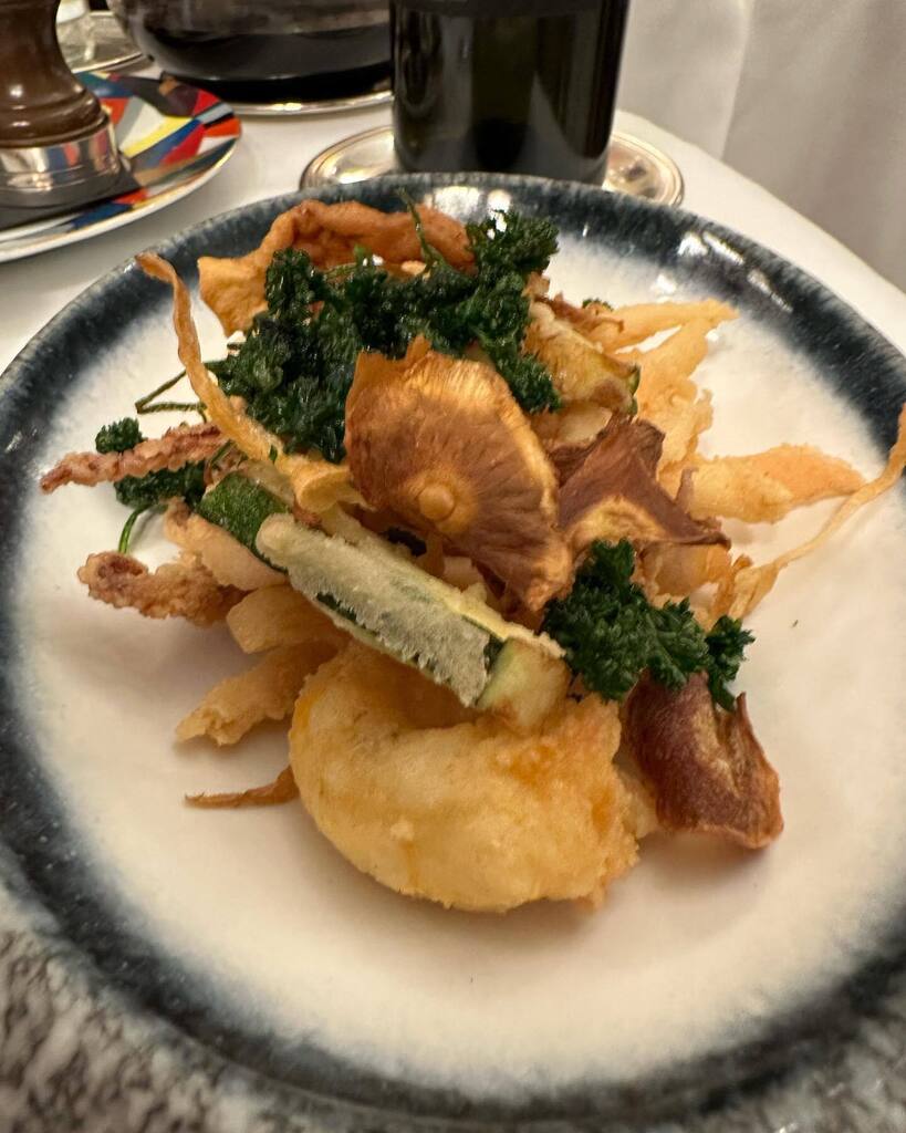 gillespudlowski's tweet photo. Un déjeuner italien de légende chez #sormani avec #ericneuhoff et #franckpotier @franckpotiersodaro @sormanirestaurant #paris17
Au menu :
. Friture mixte : scampi, chipirons, chips de légumes
. Mortadelle
. Tourteau décortiqué aux agrumes, betteraves… https://t.co/USTxlCCNsa https://t.co/PSebHU6O1b