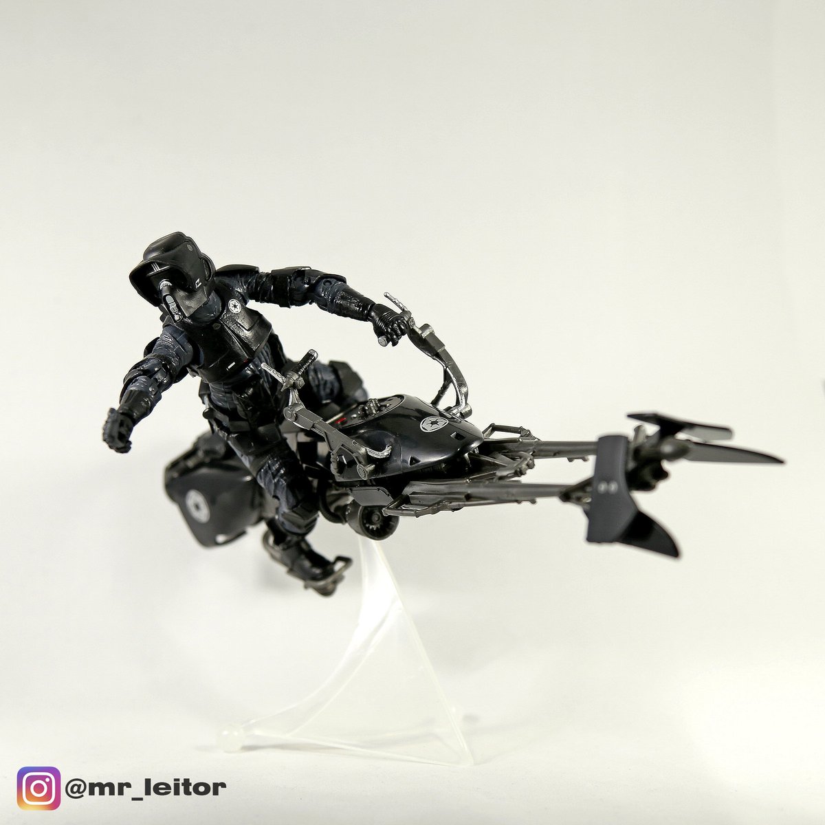MrLeitor's tweet photo. 📸Shadow Scout Trooper📸
#BlackSeries del #ShadowScout que venía dentro del 2-pack del #ShadowSquadron
La otra figura del pack contenía era un Shadow Stormtrooper Commander.
Fue una exclusiva de Target allá por octubre de 2014
#Hasbro #StarWars https://t.co/ebpkOHbAYq