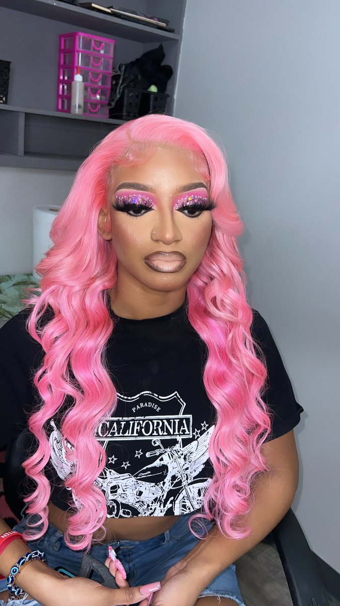 The work speaks for itself 💖 <a href="/AriTheDon/">KYLESISTER</a> 😩😩 I can bring more creativity to the team and I also come with a great team ! 🥰