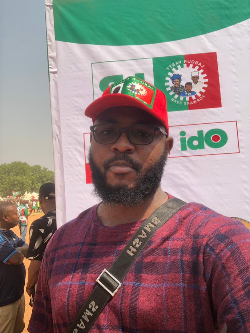 Obi is here Onitsha welcome you our president and vice 
#ObiDattiInAnambra #Obidatti023 #Obidients #ObiDattiInOnitsha