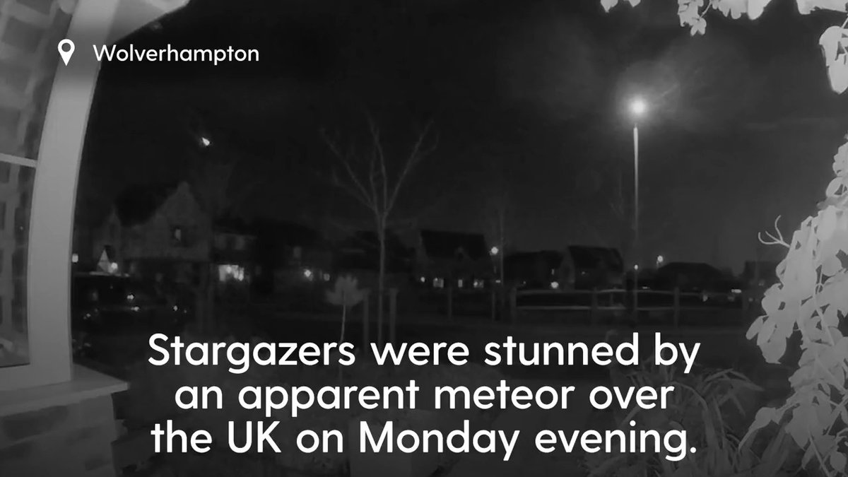 Daily Star on Twitter "Stargazers were stunned by an apparent meteor over the UK on Monday