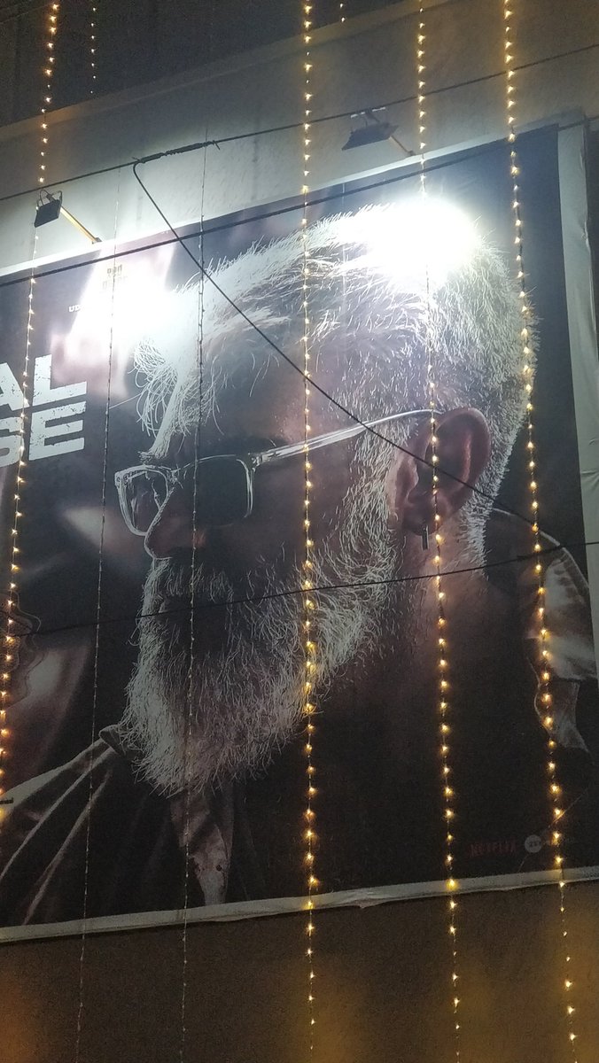 Vignesh17Dec's tweet photo. Ajith is on fire 💥💥💥
#Thunivu - Rocket speed first half. Hoping for an amazing second half!
#FDFS #1AMshow https://t.co/dWq9OSlaJm