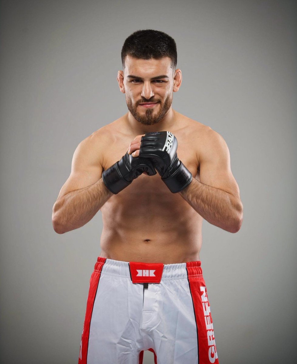 ShortyTorresMMA's tweet image. You fool… this is not even my final form! 🔥🐒 ➡️ 🦍🔥#Transformation #FinalForm #WeightCut #FightDay #Monster We Can, We Will, Together, We Are, #TeamShorty 

📸 @bravemmaf @foto_seven_sport @recep_inan_seven