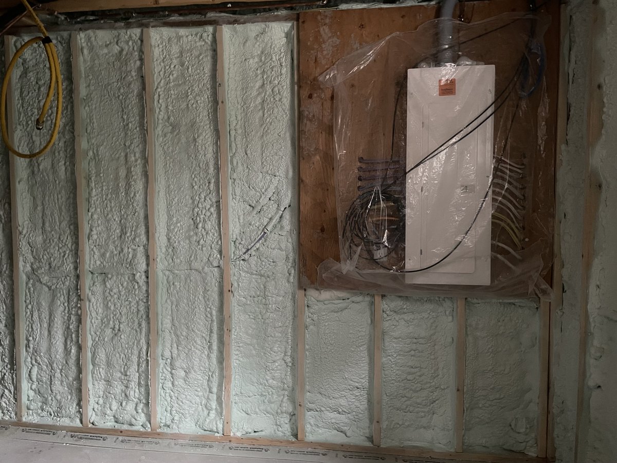 The foam was nice and evenly flat, and the helper did a good job scraping the overspray.

For an estimate for your project,
📞 Call 647-333-3626(FOAM)

#sprayfoaminsulation #insulation #sprayfoam #gtacontractors #renovationngta #gtacontractor
#customhomecontractor #custhomes