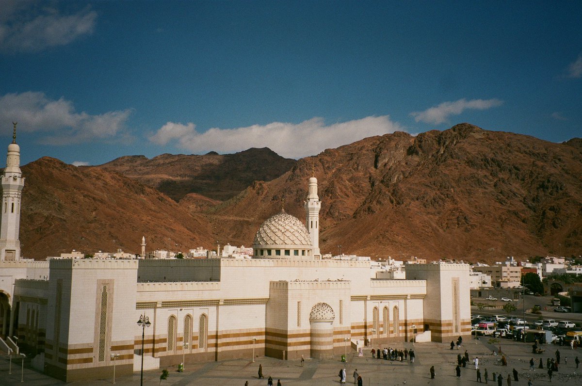 senageleto's tweet photo. madina on film 🎞 https://t.co/ct0XZ5V9AA