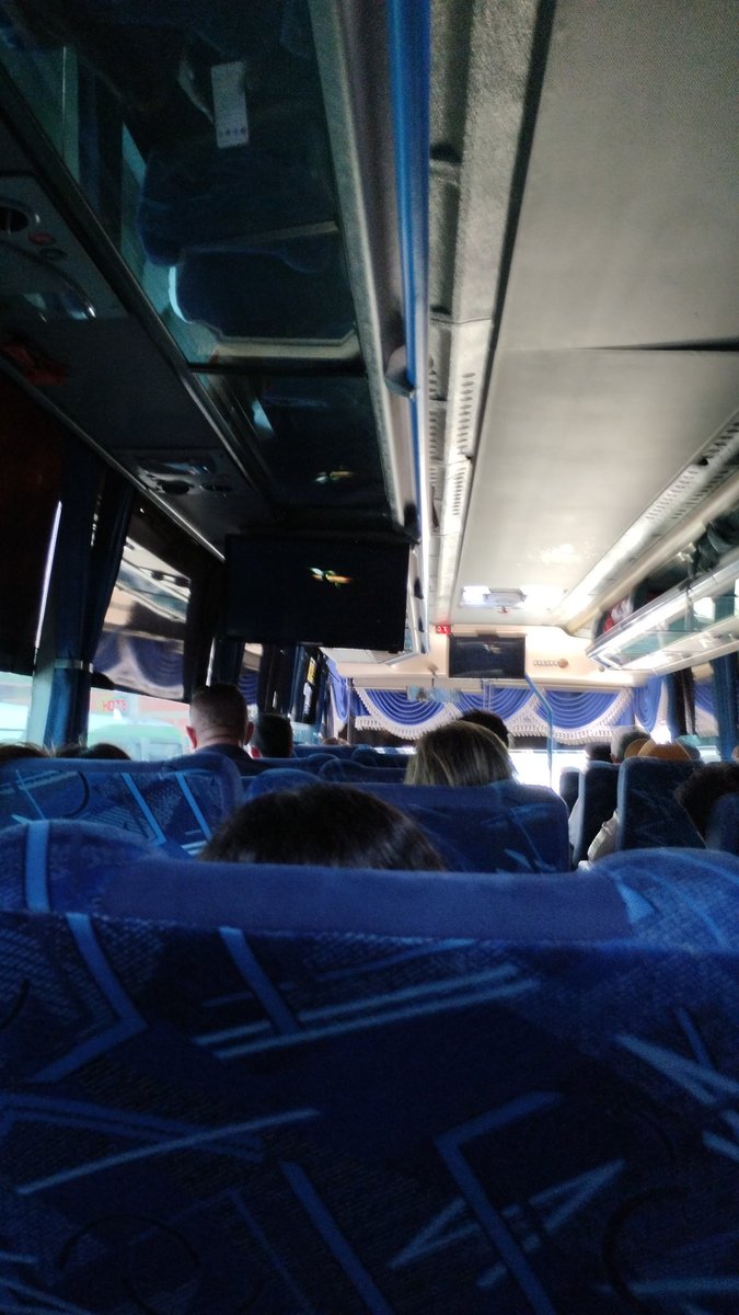 aparra1808's tweet photo. 2 horas del #TerminalDeTransporte de sangil al puente de sangil es una barbaridad @GobdeSantander @Alcaldiasangil @MAguilarHurtado. Viajando desde las 10 de la mañana y no hemos salido de sangil esto es una cosa de locos y aparte se daño el aire acondicionado del @copetranvirtual https://t.co/RiVpwLA2iP