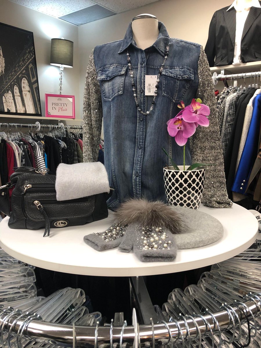 ClosetCoutureNV's tweet photo. Weekend = Uninterrupted Shopping Time

#ShopBrantford #CCBStyle #ShopSaveSupport https://t.co/6IYoN6msHm
