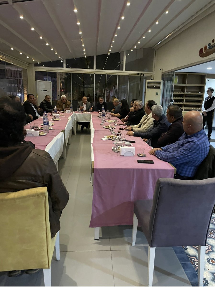 Burhan_Kayaturk's tweet photo. Antalya’da Vanlı Hemşehrilerimizi ziyaret edip, hasbihal ettik…
Misafirperverlikleri için Van Vakfı Antalya Şube Başkanı Sn. Ayhan Yıldırım ve değerli iş insanlarımıza teşekkür ediyorum. https://t.co/gXHkrYL2M1