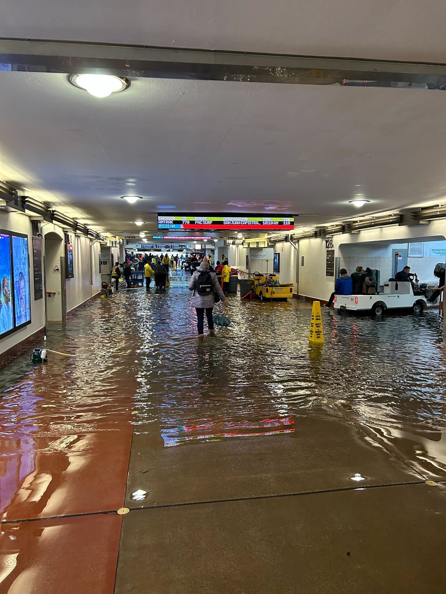 union station is literally underwater i am begging the city of LA for any infrastructure