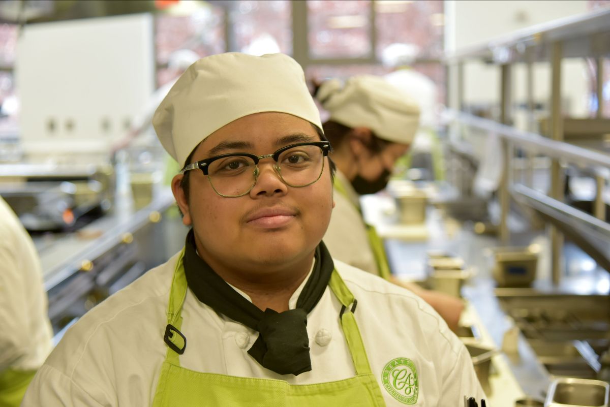 Each Tuesday we feature information about one of our programs of study. This week we’re highlighting a story about Ren Natividad, a student attending Seattle Culinary Academy at @SeattleCentral. Learn more: culinary.seattlecentral.edu/news/i-know-i-…