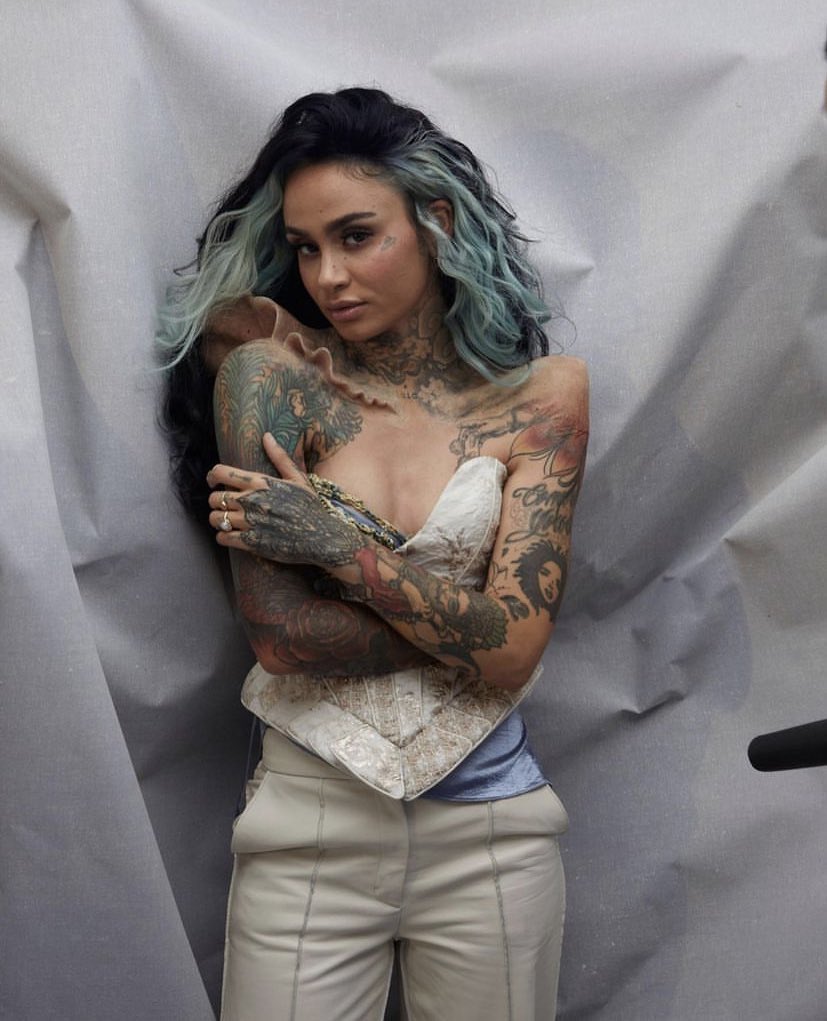 kehlanifiles's tweet photo. outtakes for blue water road ✨ https://t.co/JjzL2Nk5Mf