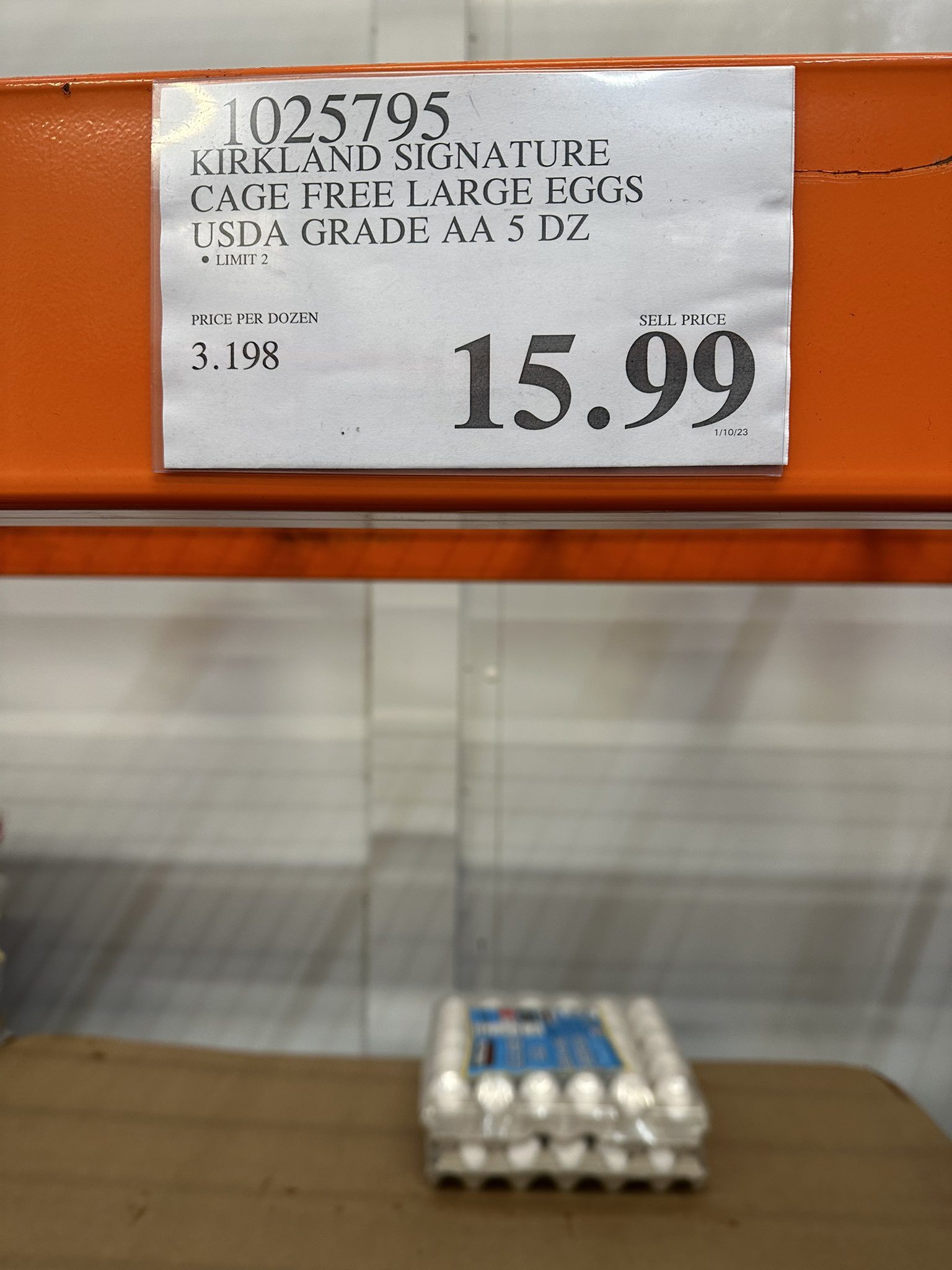 Kirkland Signature Large Eggs, Cage Free, 5 Dozen