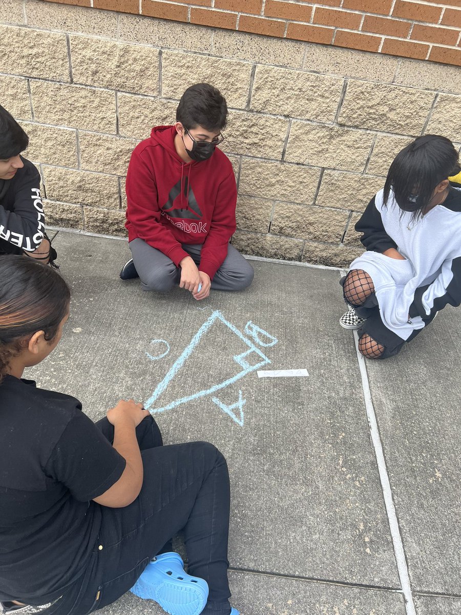 WE can find the missing side length in each triangle. Hearing them say “I wish everyday was like this” made my absolute day. #pythagoreantheorem #mathgraffiti 📚
