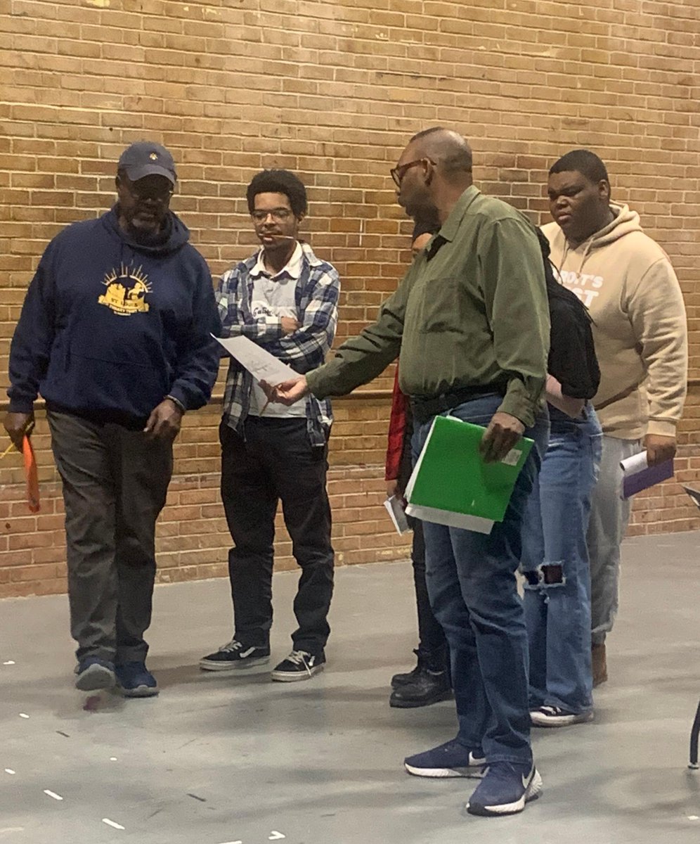 EMUTheatre's tweet photo. Rehearsals for "Stick Fly" have begun, friends! Here are some pictures of the cast and crew from their first rehearsal last night. We are so excited to begin making art this semester and we cannot wait to share it with all of you!
#EMUTheatre #StickFly #FirstRehearsal #Winter23 https://t.co/HAuNw2GSTg