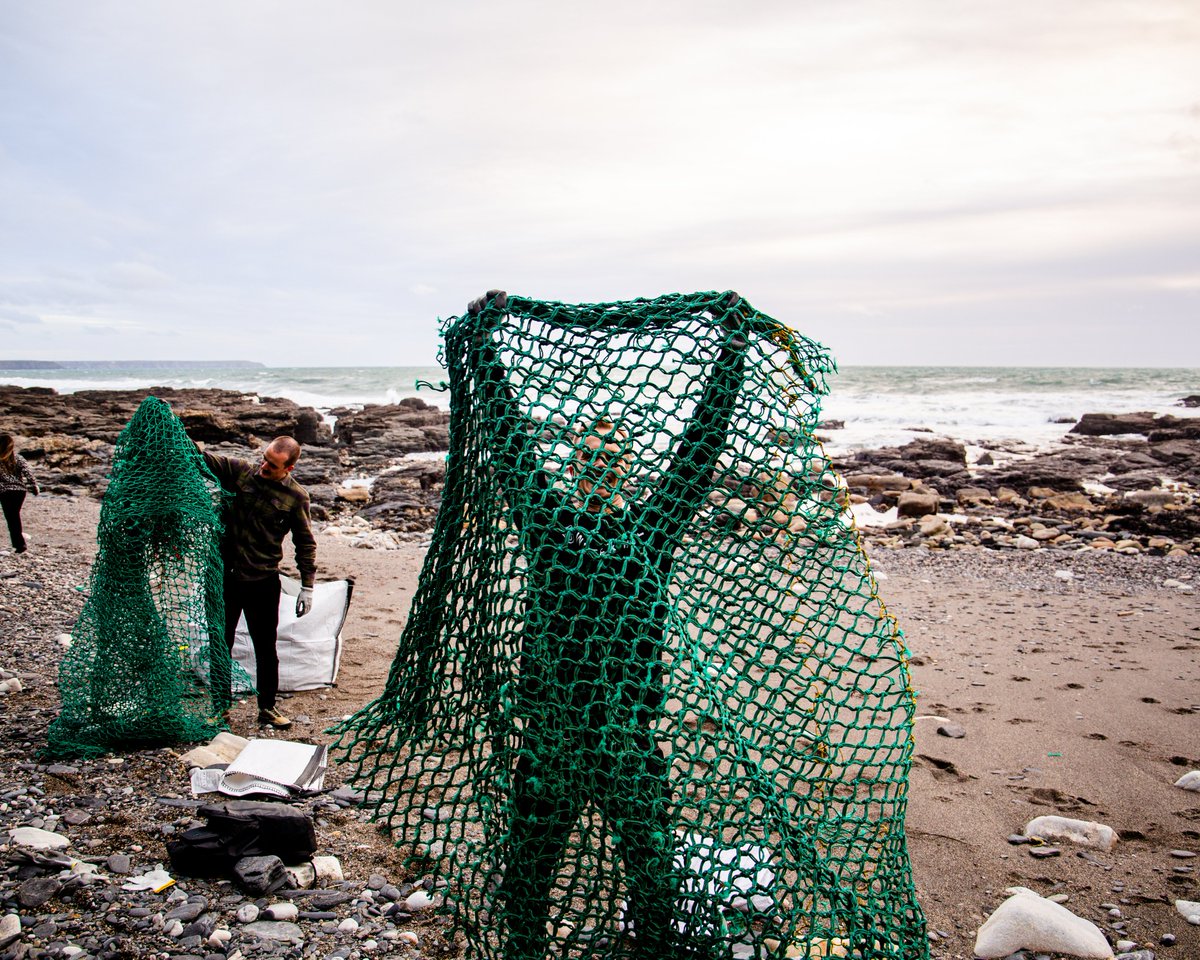 ♻ RESULT! ♻

While it's devastating to see plastics and ghost gear washing up on our shores, removing them always lifts our spirits!

#oceanconservation #marinelitter #ghostgear #fishingnet #Cornwall #saveourseas