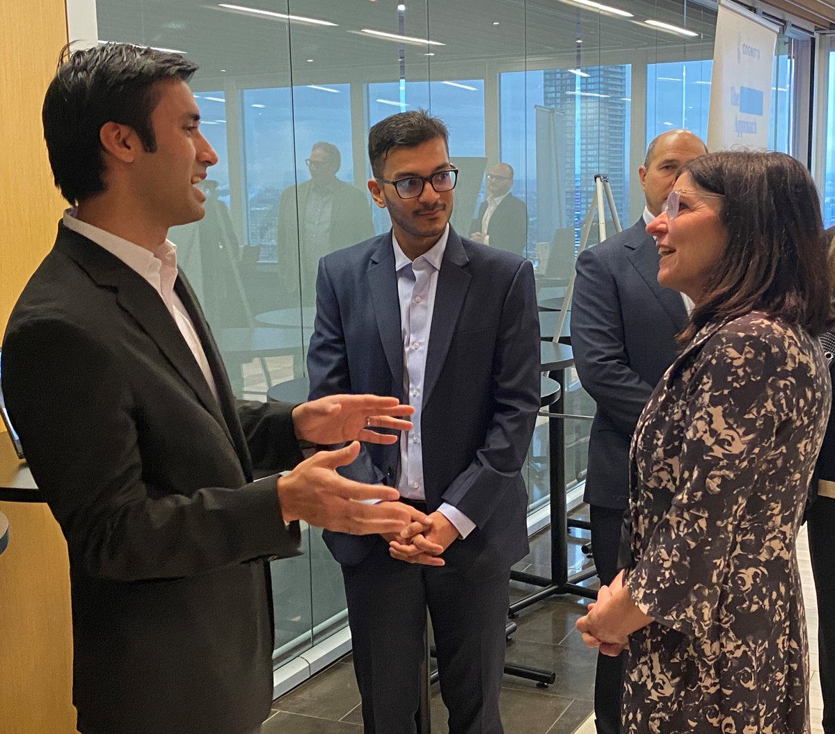 FedDevOntario's tweet photo. Today, Minister Tassi announced a FedDev Ontario investment of over $14 million to help 8 innovative companies scale-up and create over 230 jobs across the #GTA. 

News Release: https://t.co/eP5yzqWOcb https://t.co/VNMziKL9Ga