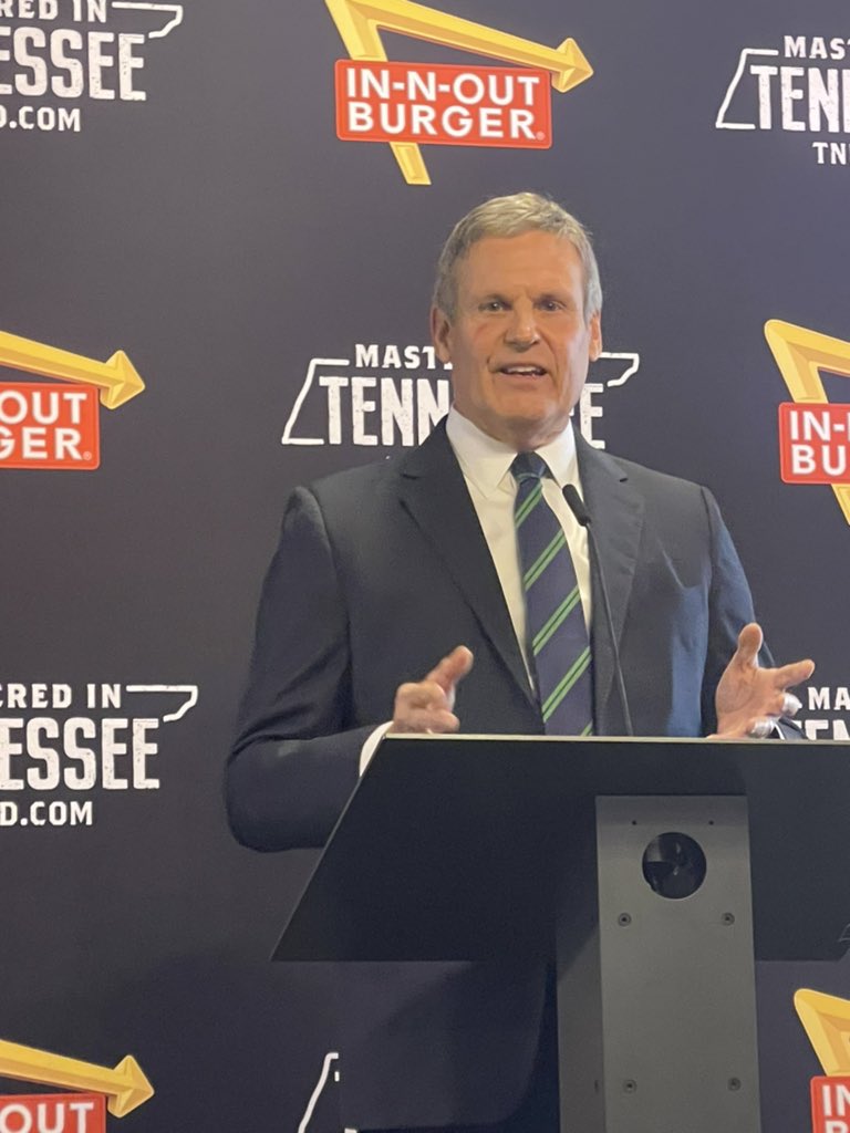 SouthernExp's tweet photo. @GovBillLee and @williamson_inc announce @innoutburger coming to Williamson County!! 🍔 https://t.co/O8fGiiLJLM