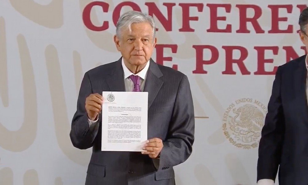 CycuraMX's tweet photo. 🛡️El Gobierno Federal crea una Comisión sobre #TIC e #Infosec

El Presidente López Obrador decretó la creación de la Comisión Intersecretarial de Tecnologías de Información y Comunicación, y de la Seguridad de la Información.

Revisemos sus funciones e integrantes.

🖥️🧵 https://t.co/un5Gi1u1fE