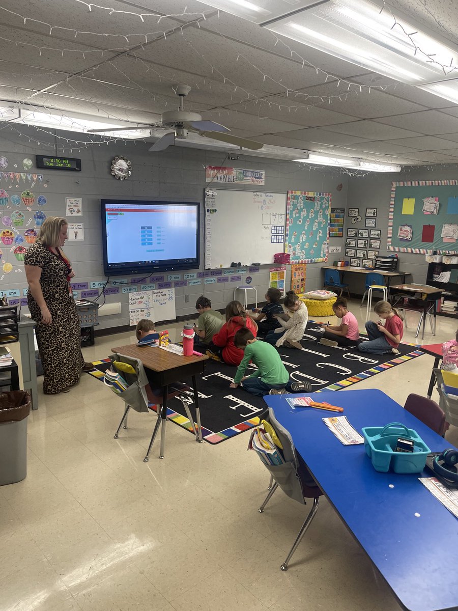 MrNickLarson's tweet photo. Alway a great morning when you get in to some elementary classrooms! ⁦@jmomm4⁩ ⁦@CR6Trojans⁩ https://t.co/yuzYK0lEic