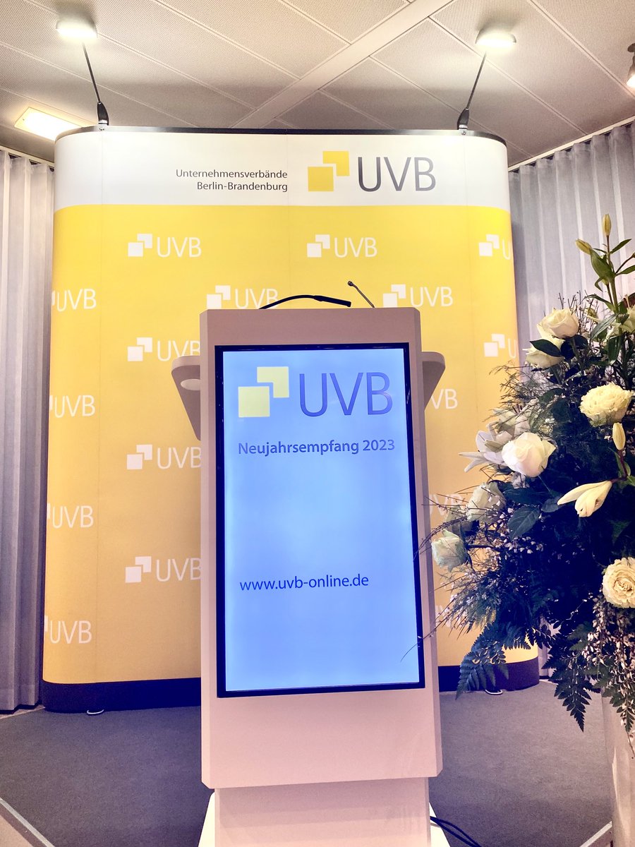 Es geht los: Neujahrsempfang der Unternehmensverbände Berlin-Brandenburg in #Potsdam mit Wirtschaftsminister ⁦<a href="/joergstb/">Jörg Steinbach @joergstb.bsky.social</a>⁩ , Präs ⁦<a href="/stefanmoschko/">moschkostefan</a>⁩ &amp; HGF Christian Amsinck.